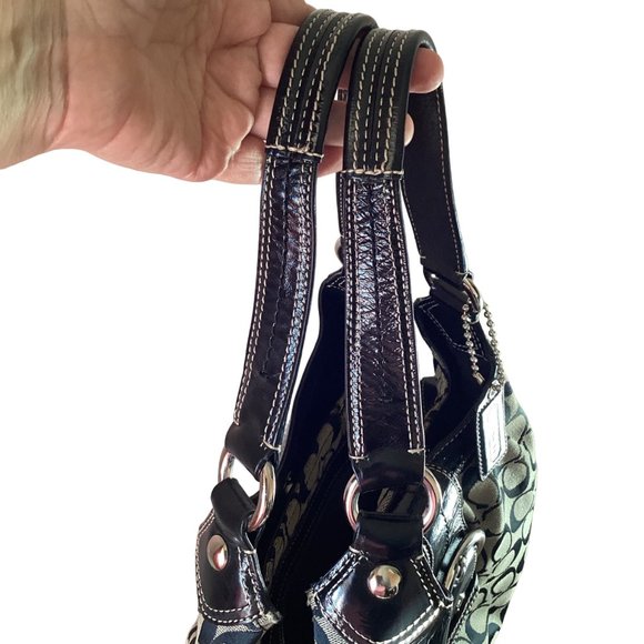 Coach Lynn Hobo Shoulder Signature Purse Bag - Picture 16 of 17